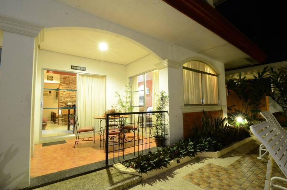 Hotel Palmas del Mar Bacolod Exterior foto